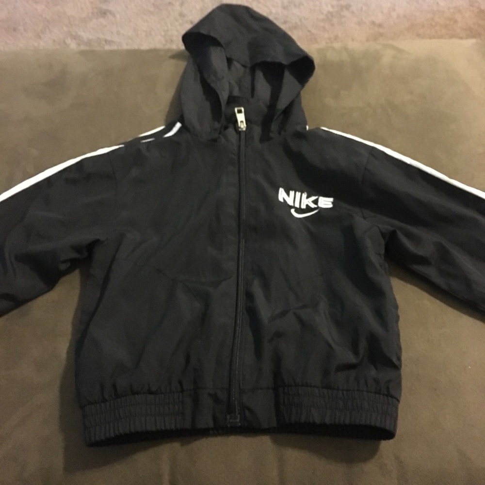 Nike Boys 2T Raincoat with hideaway hood